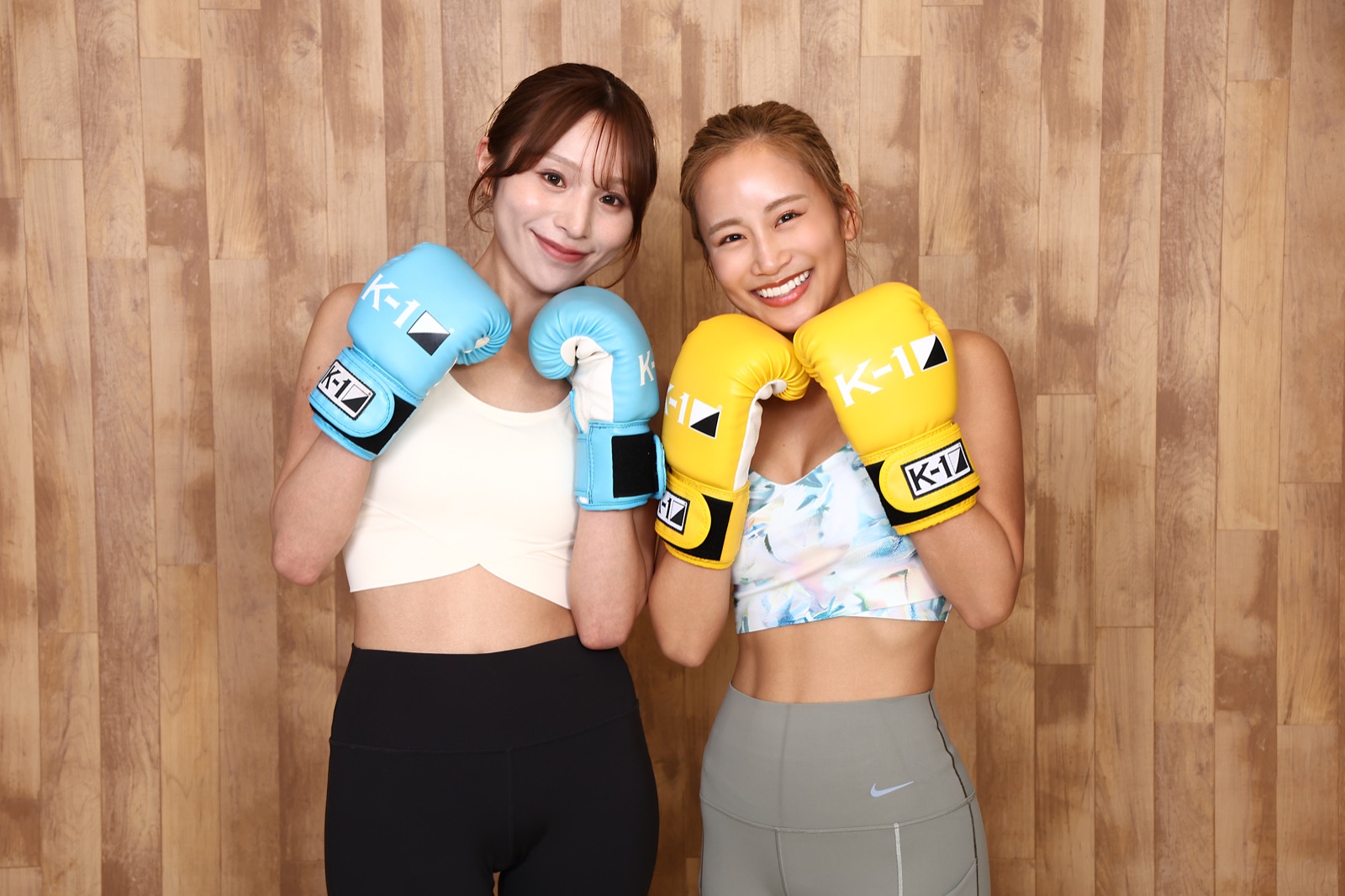 K-1ジム自由が丘でグローブをつけた女性2名